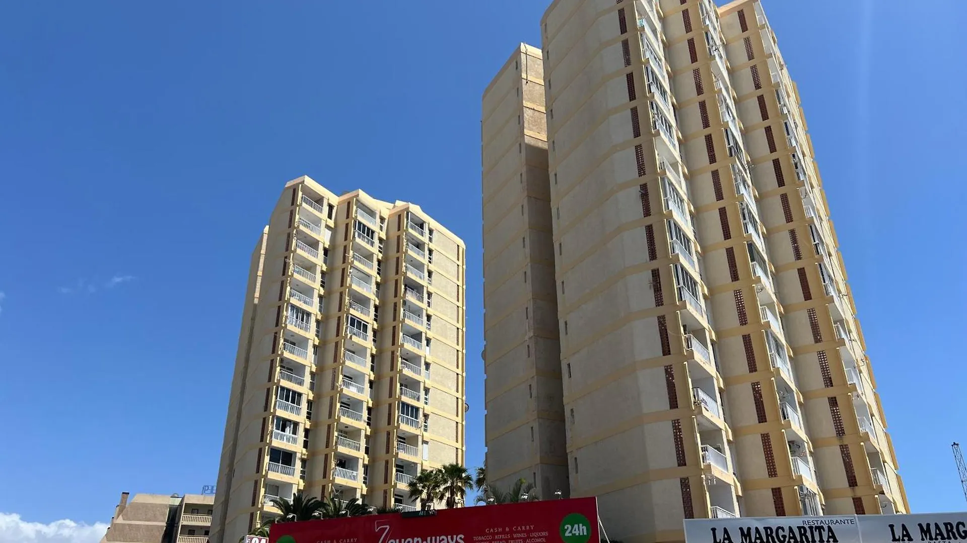 Apartamento Frente Mar, Playa De Las Americas 0*, Playa de las Americas (Tenerife) Spain